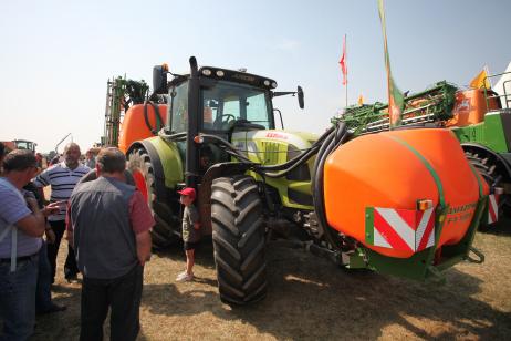 Innov Agri 2011 - представяне на Amazone и Claas