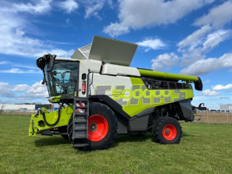 Комбайн CLAAS Lexion 6800