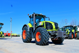 CLAAS Axion 950 Cebis